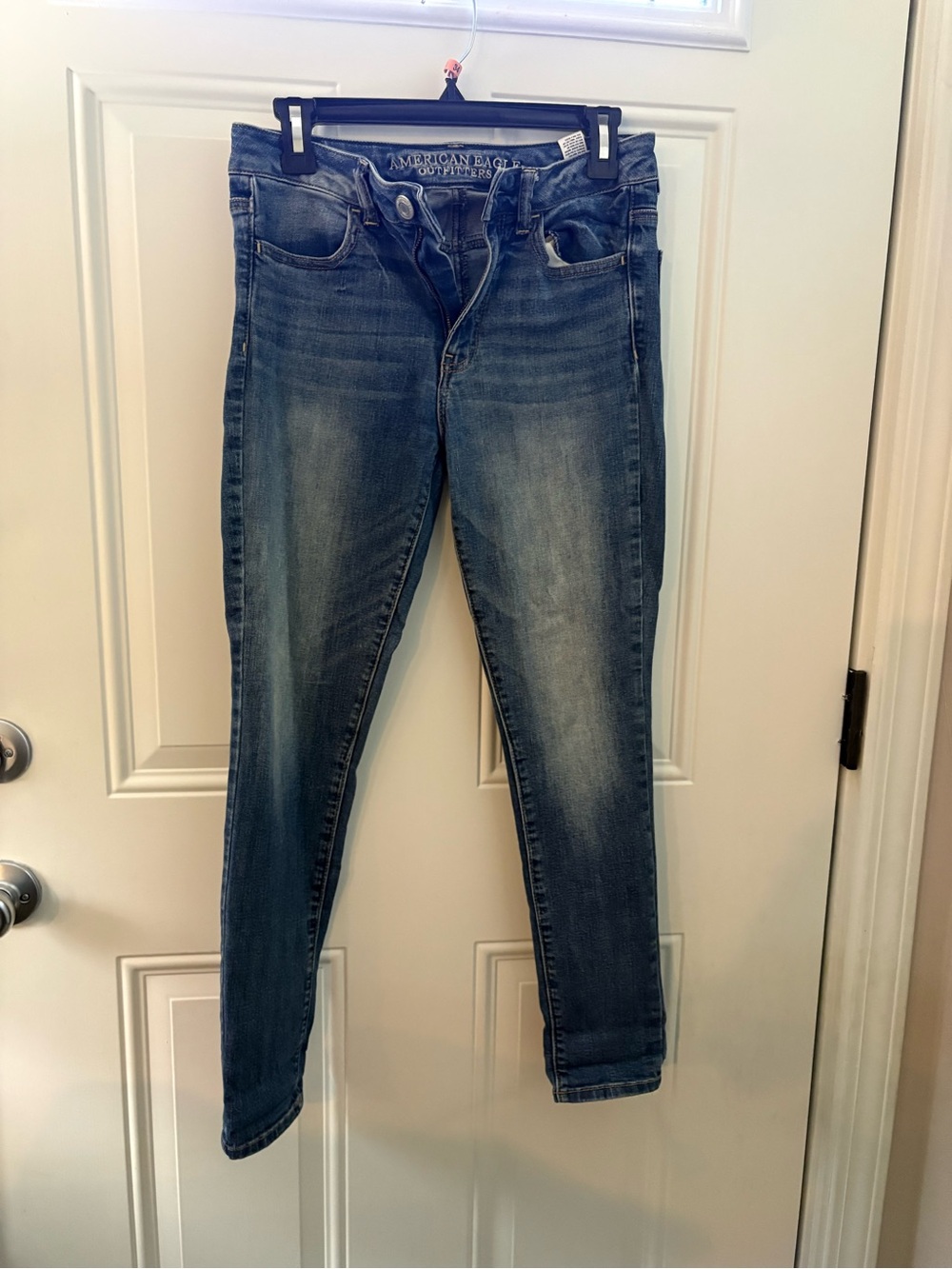 American Eagle Outfitters Women's Skinny Jeans — Faded Blue Wash